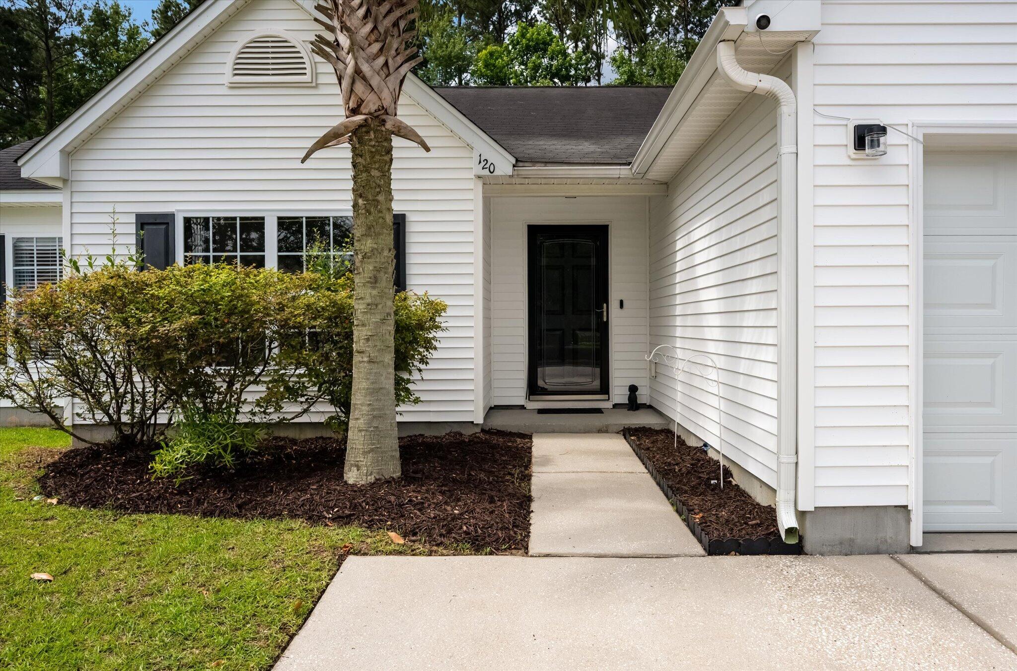 120 Avonshire Drive
