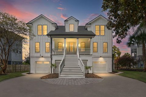 Photo of 3307 Waterway Boulevard, Isle of Palms, SC 29451 (MLS # 26009730)