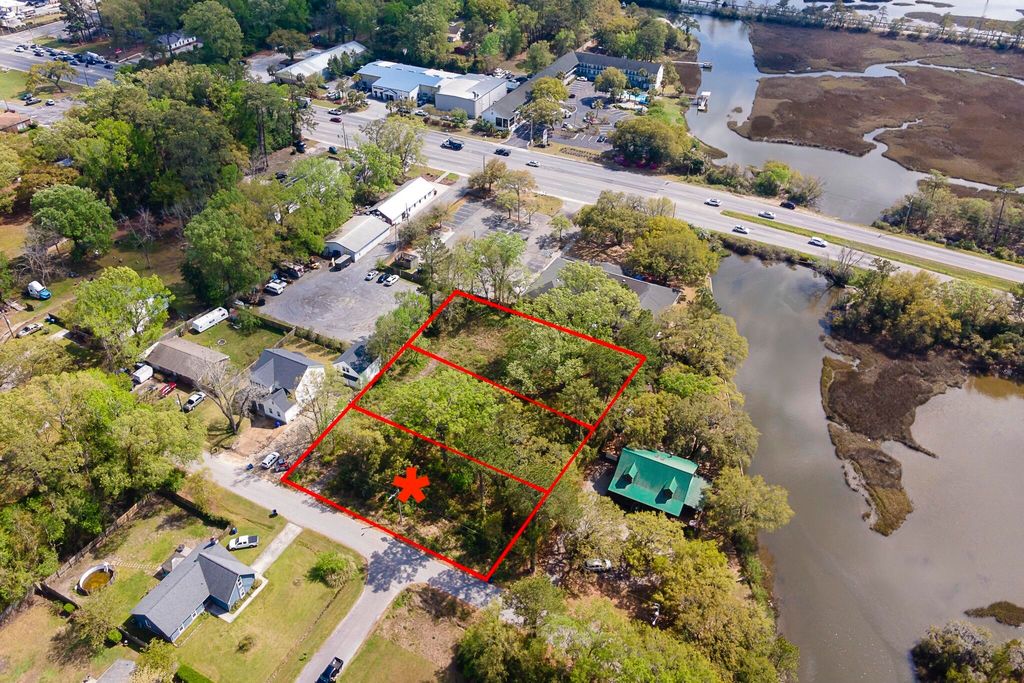 Photo of 2557 Etiwan Avenue, Charleston, SC 29414 (MLS # 25018206)