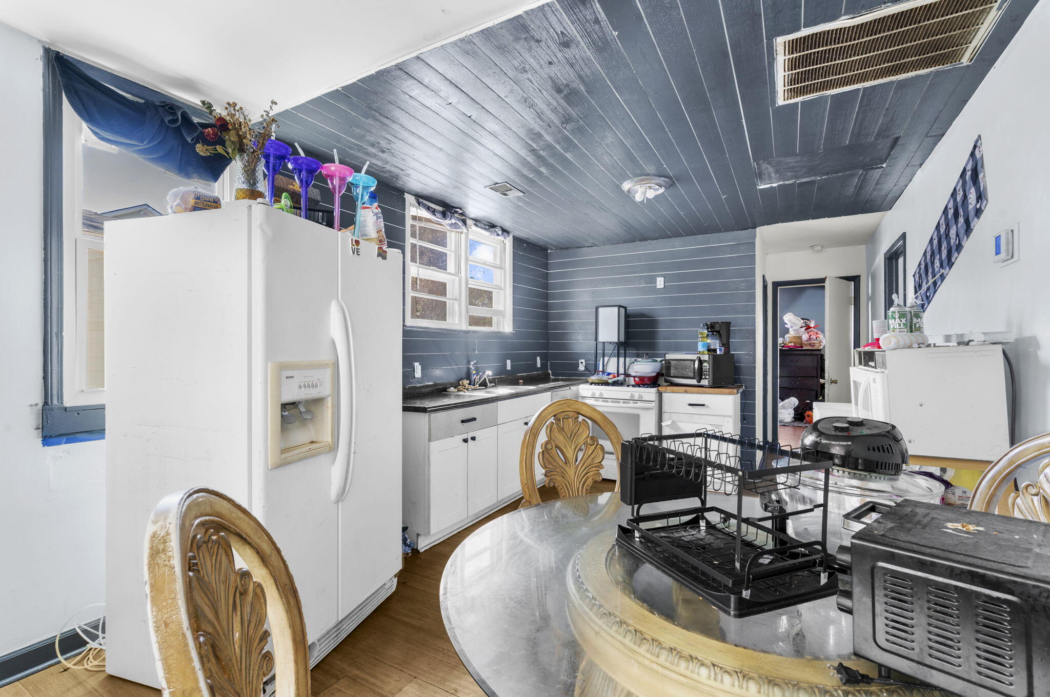 5869 Kirkwood Avenue