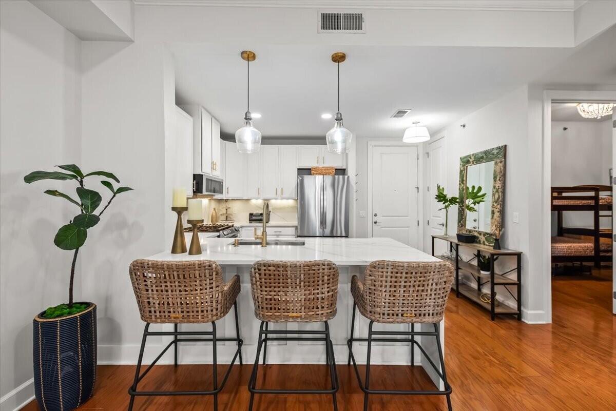 125 Pier View Street 407
