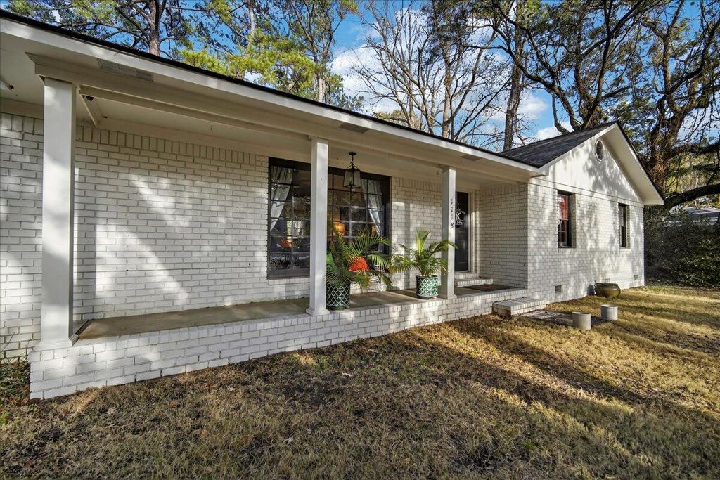 Photo of 1718 Jervey Avenue, Charleston, SC 29407 (MLS # 26004663)