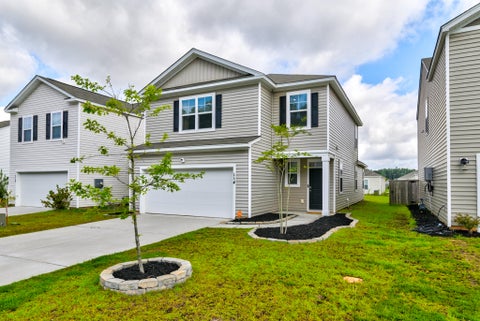 Photo of 114 Sunray Lane, Summerville, SC 29486 (MLS # 26018434)