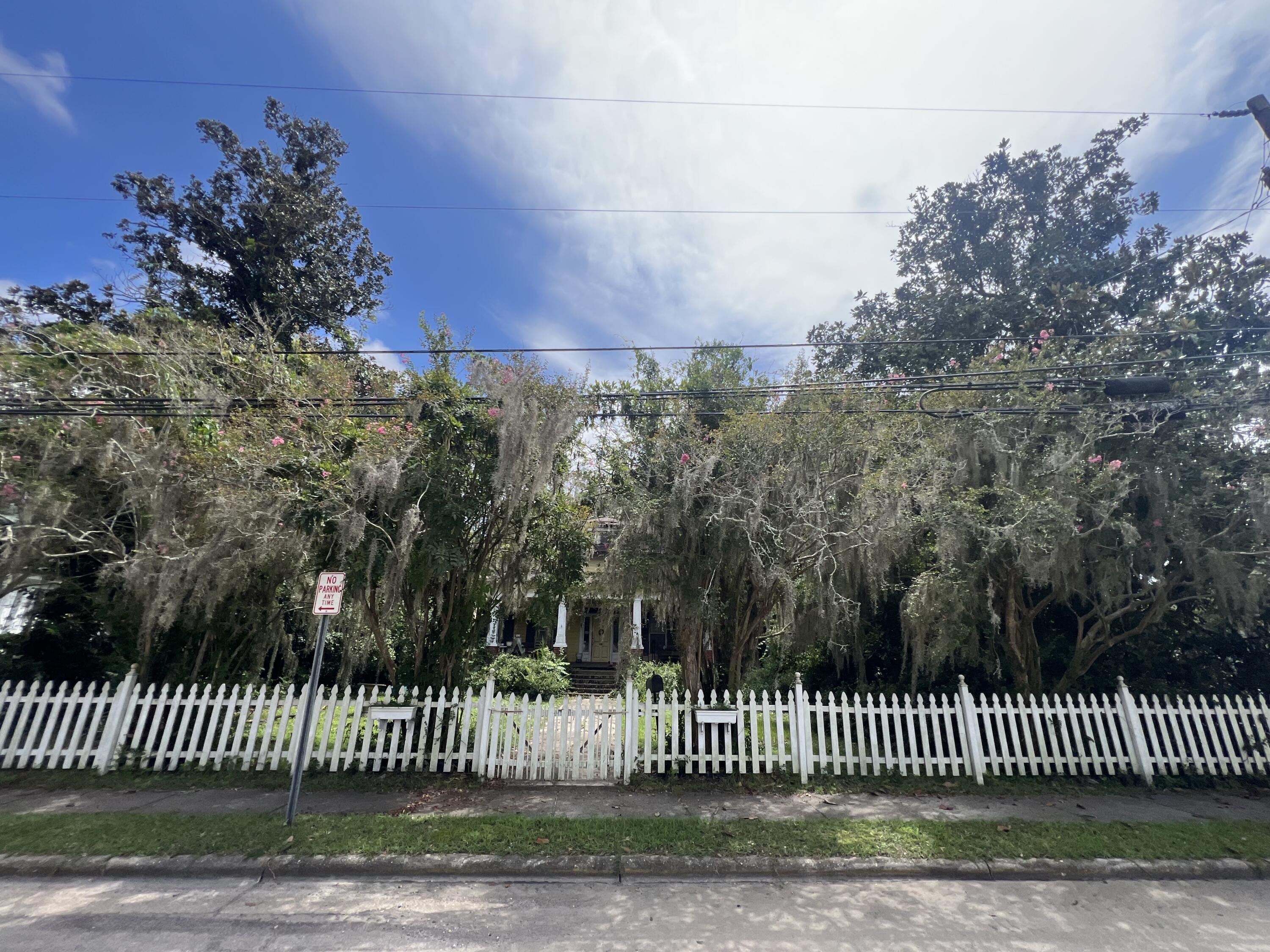 422 Hampton Street