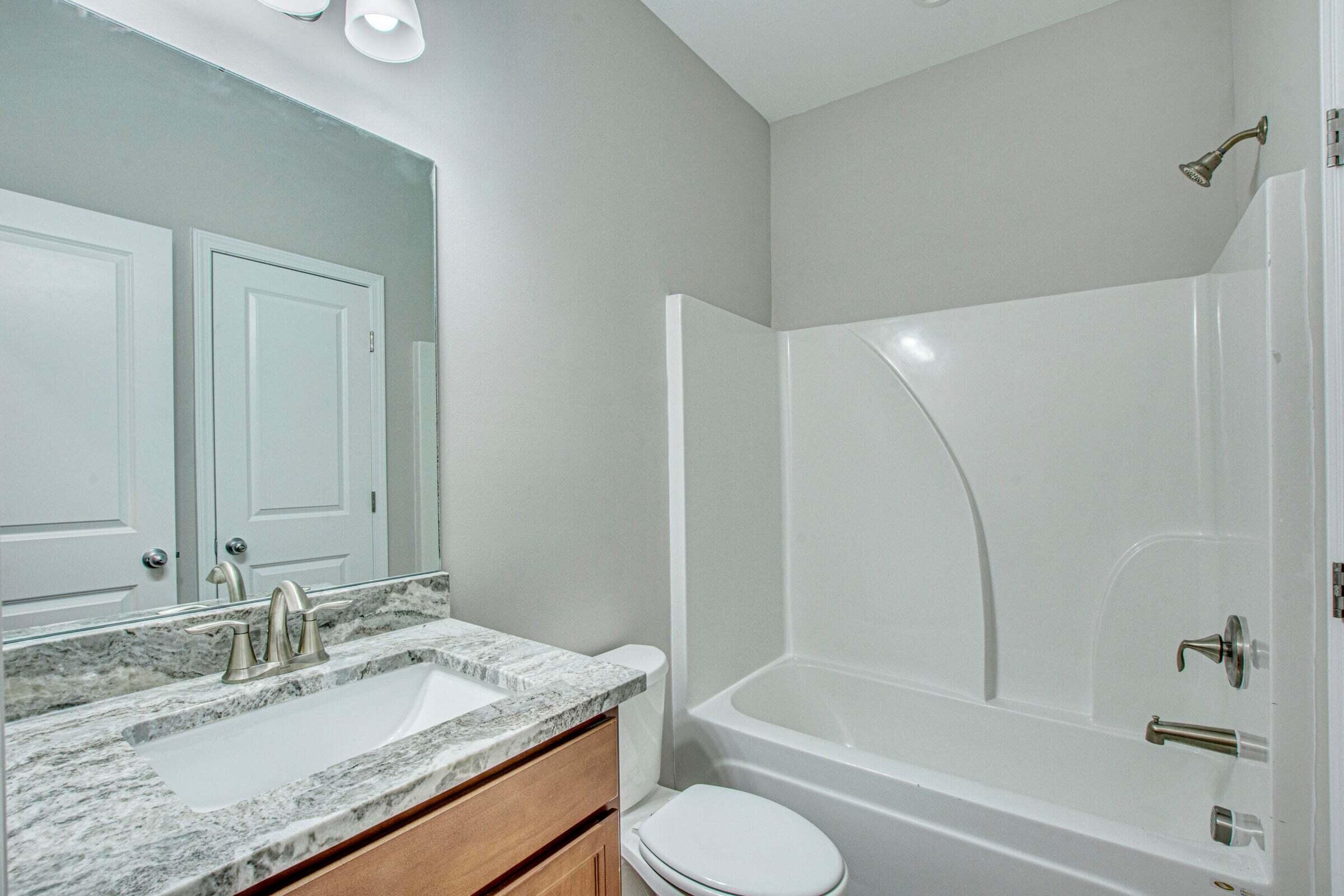 Photo 18 of 29 of 113 West Broad Street townhome