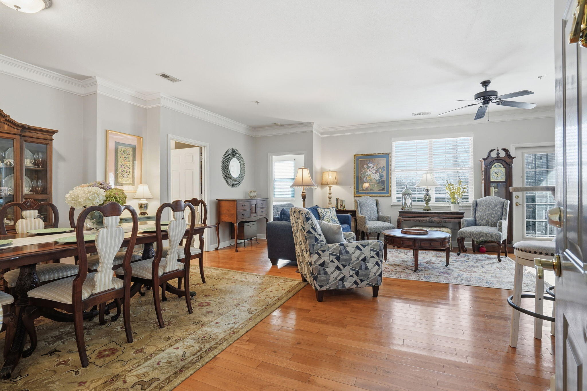 1533 Cambridge Lakes Drive 203d