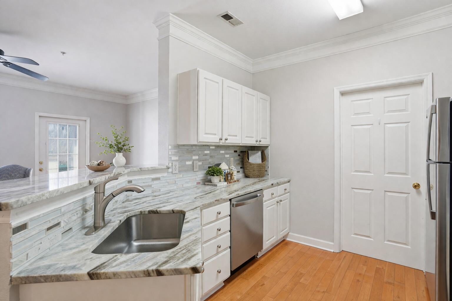 1533 Cambridge Lakes Drive 203d