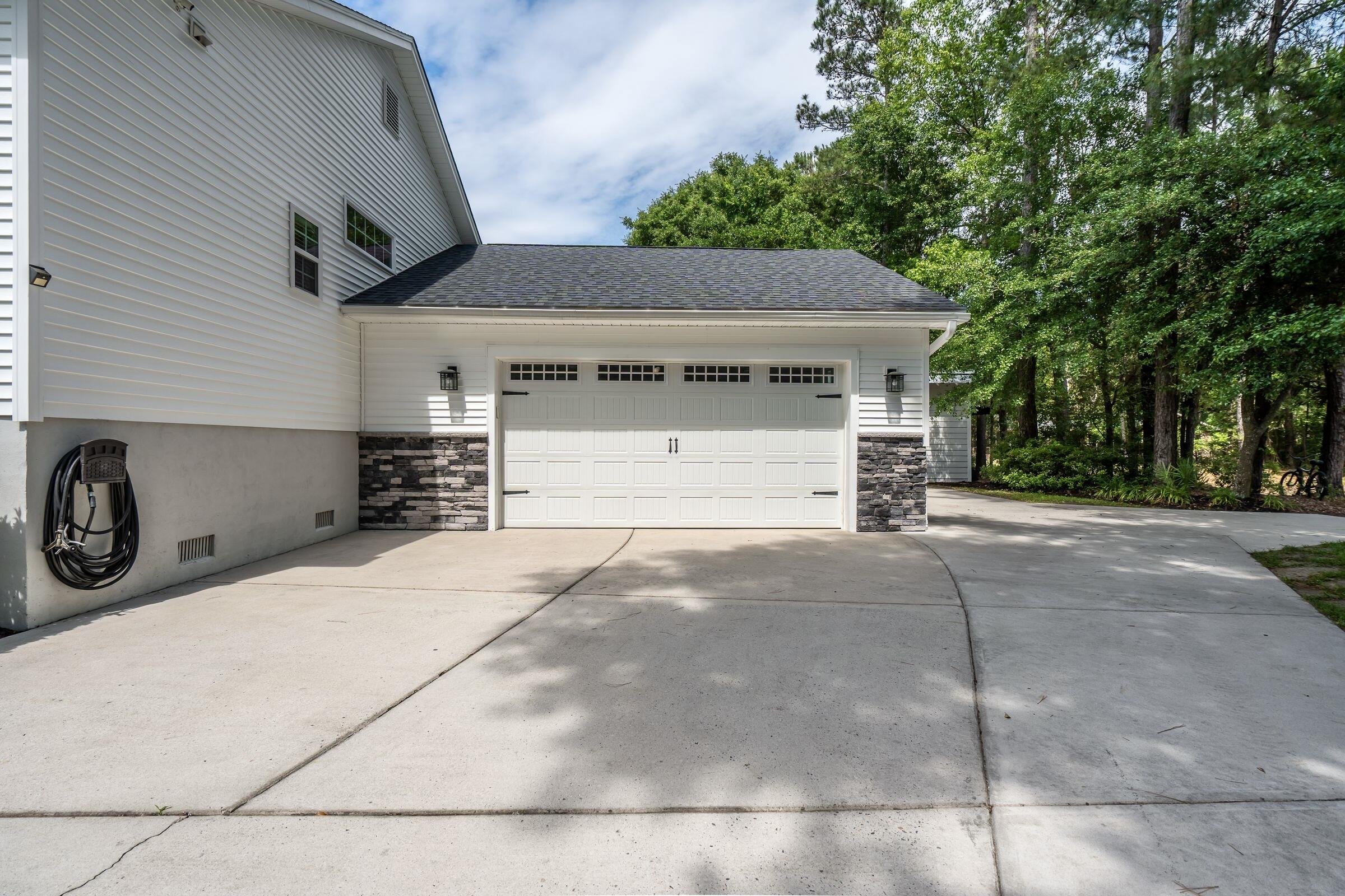 958 Beehive Road