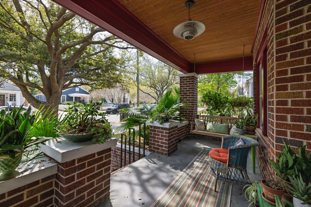 Photo of 50 Dunnemann Avenue, Charleston, SC 29403 (MLS # 26006984)