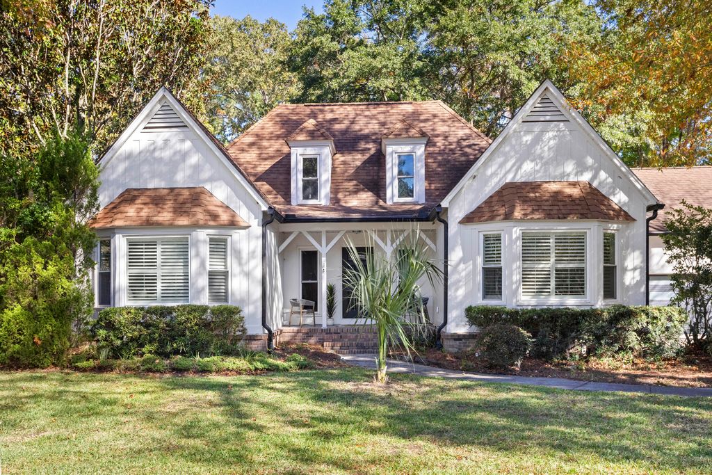 Photo of 1019 Royalist Road, Mount Pleasant, SC 29464 (MLS # 26000311)