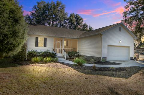 A home in Mount Pleasant