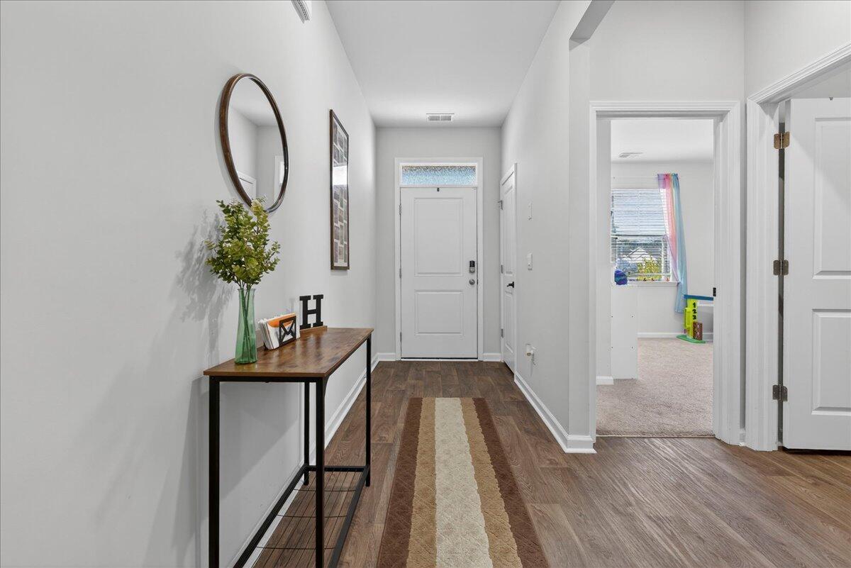 133 Cloverleaf Street