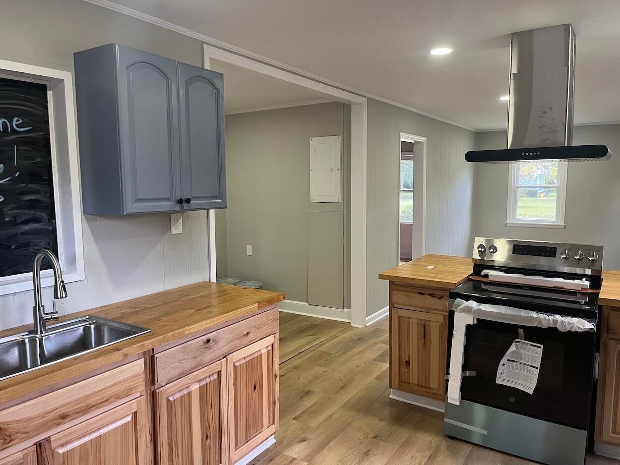 412 Live Oak Street