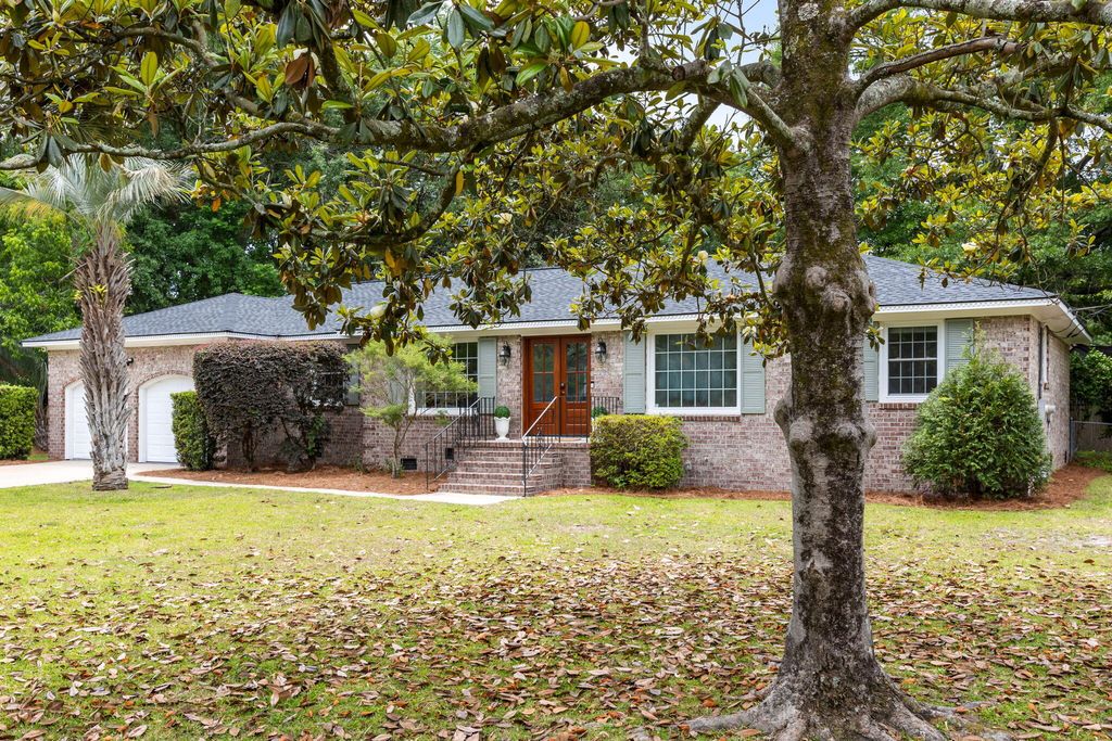 Photo of 2849 S Palmer Drive, Charleston, SC 29414 (MLS # 26013569)