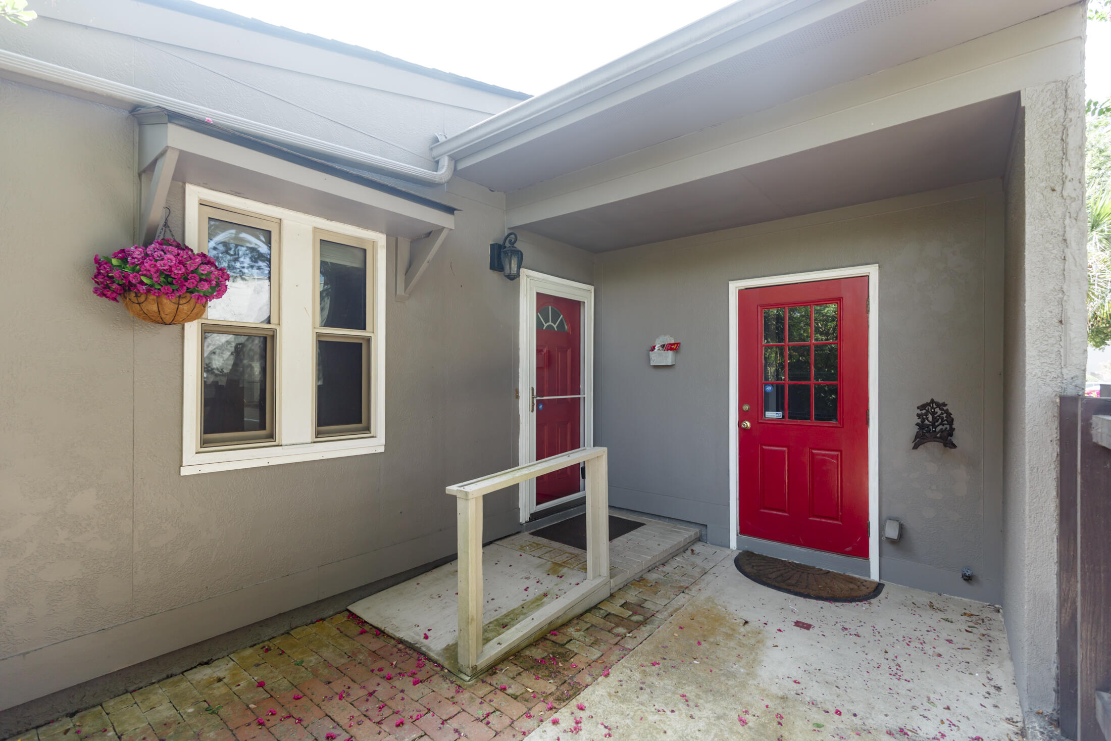 101 Ventura Place