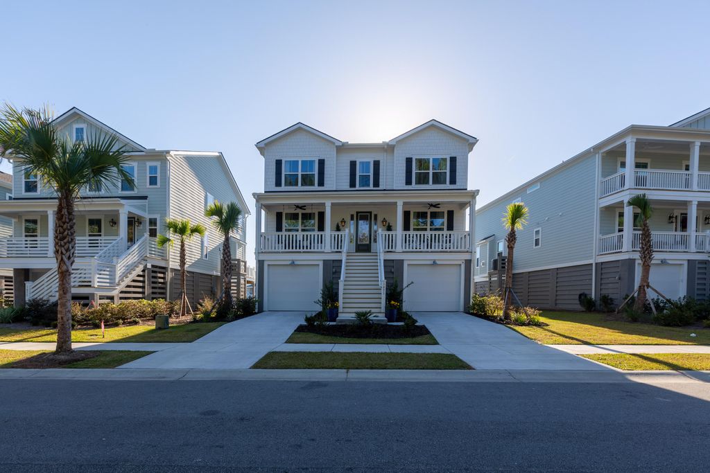 Photo of 1651 Cultivation Lane, Mount Pleasant, SC 29466 (MLS # 25030255)