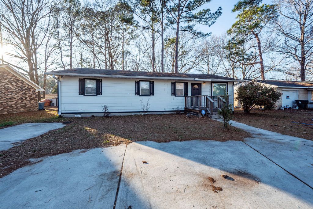 Photo of 237 Amy Drive, Goose Creek, SC 29445 (MLS # 26001235)