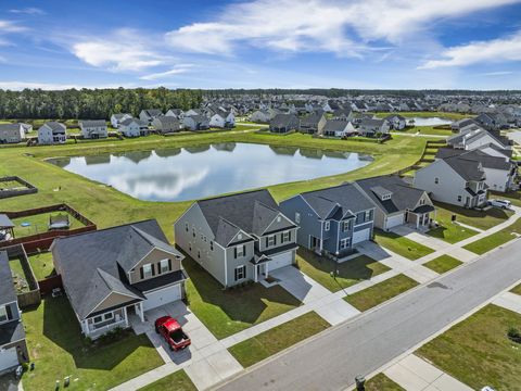 Photo of 312 Firewheel Court, Summerville, SC 29486 (MLS # 25027727)