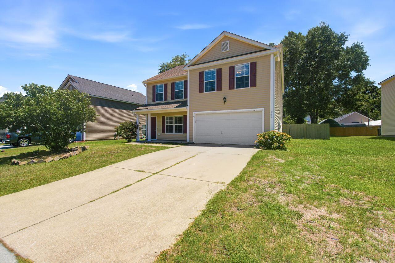 1009 Golden Aspen Drive