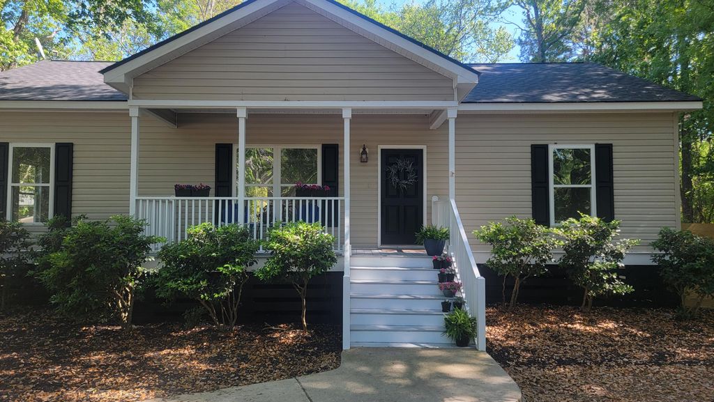 Photo of 3805 Tim Ascue Lane, Mount Pleasant, SC 29429 (MLS # 26010379)