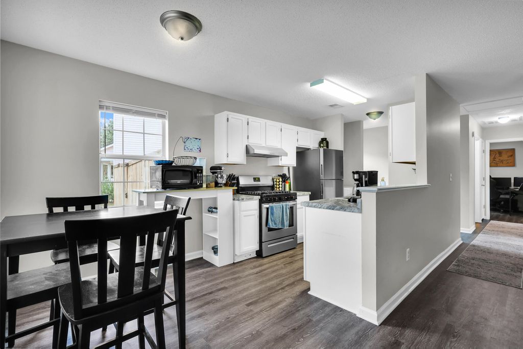 Photo of 43 Woodleaf Court, Charleston, SC 29407 (MLS # 25026976)