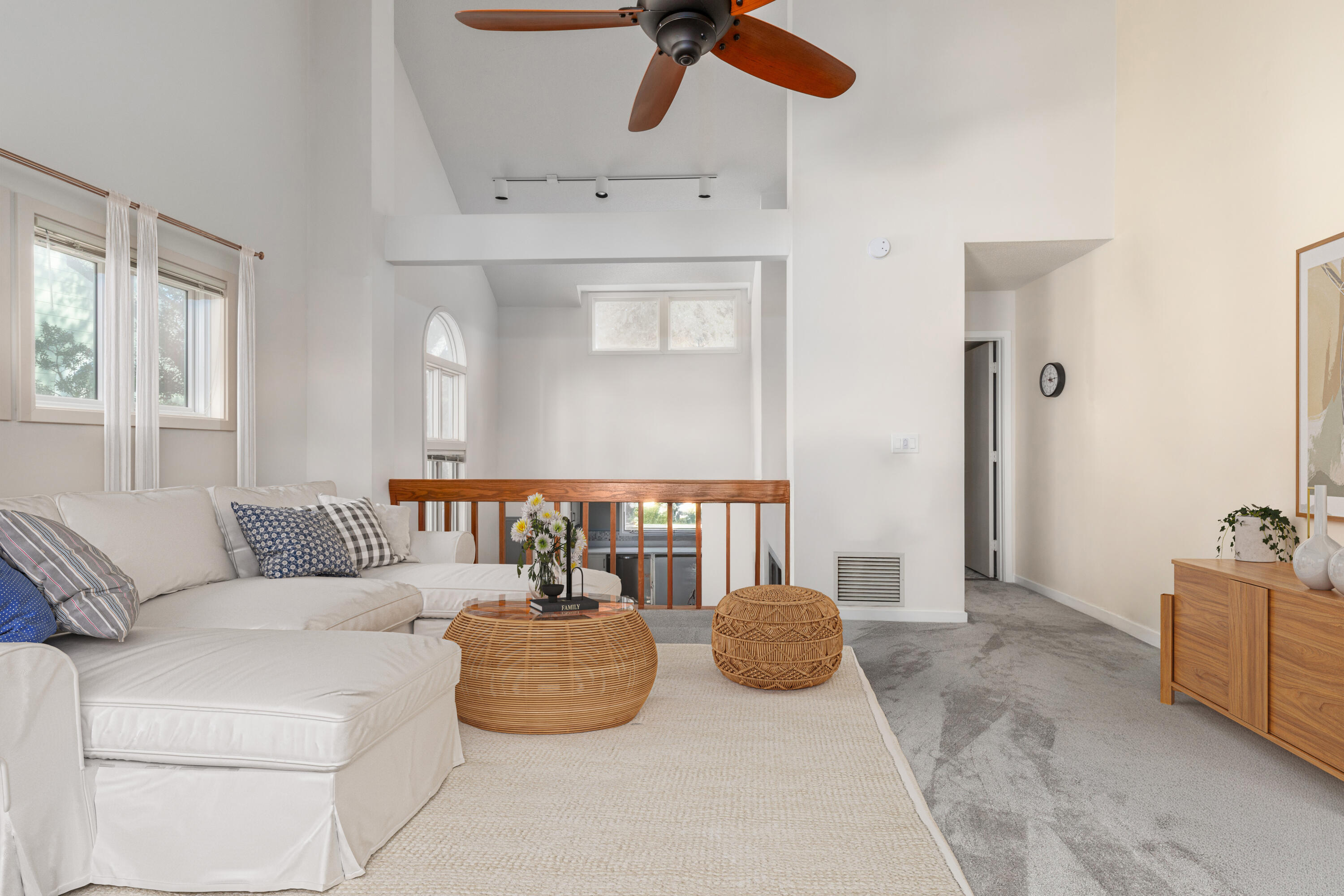 1712 Live Oak Park