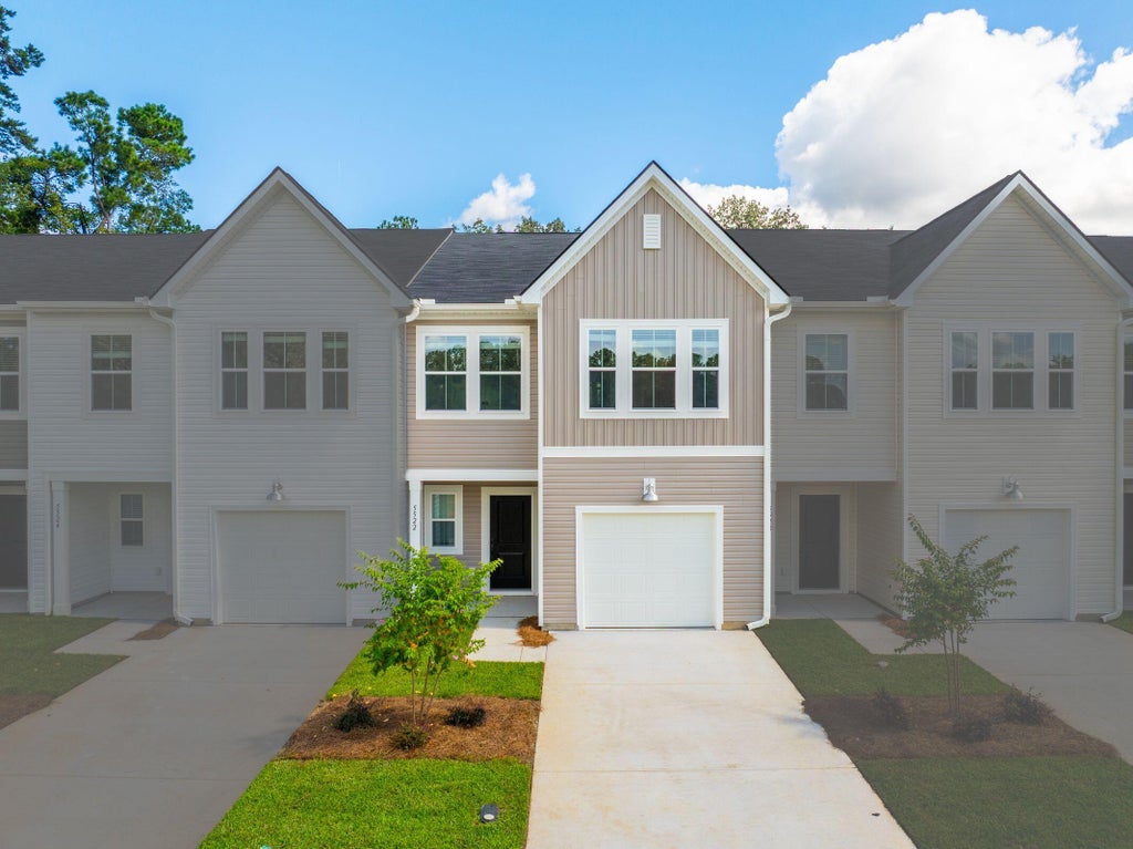 Photo of 5522 Ruby Falls Drive, North Charleston, SC 29420 (MLS # 26020877)