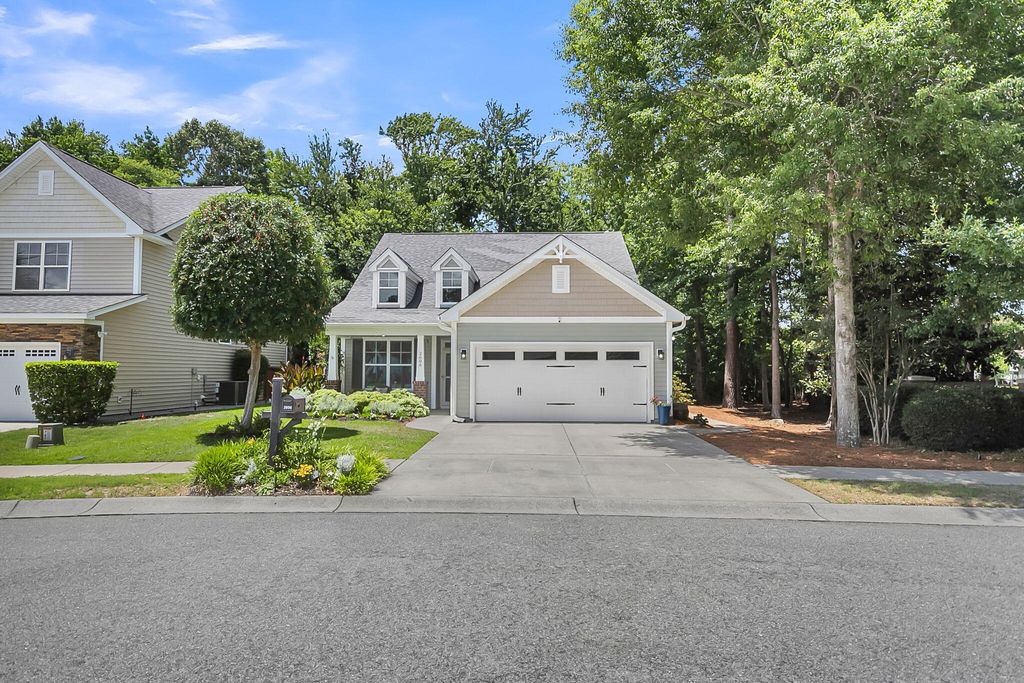 Photo of 2606 Lohr Drive, Mount Pleasant, SC 29464 (MLS # 26013088)
