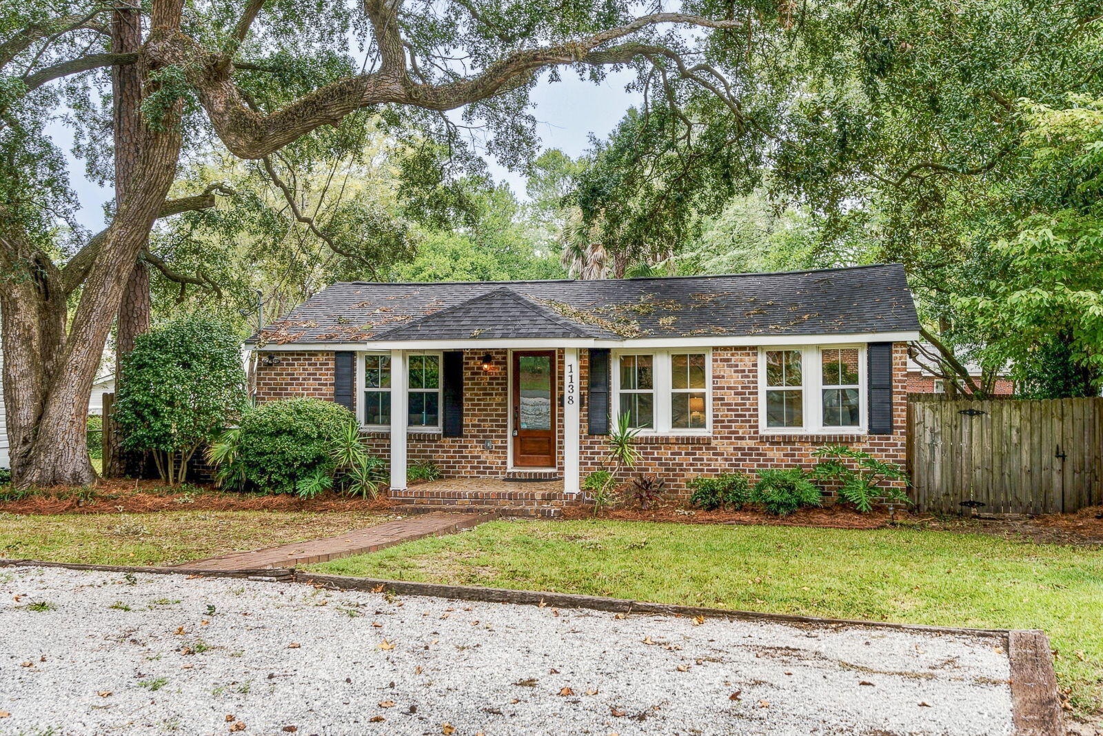 1138 Leesville Street