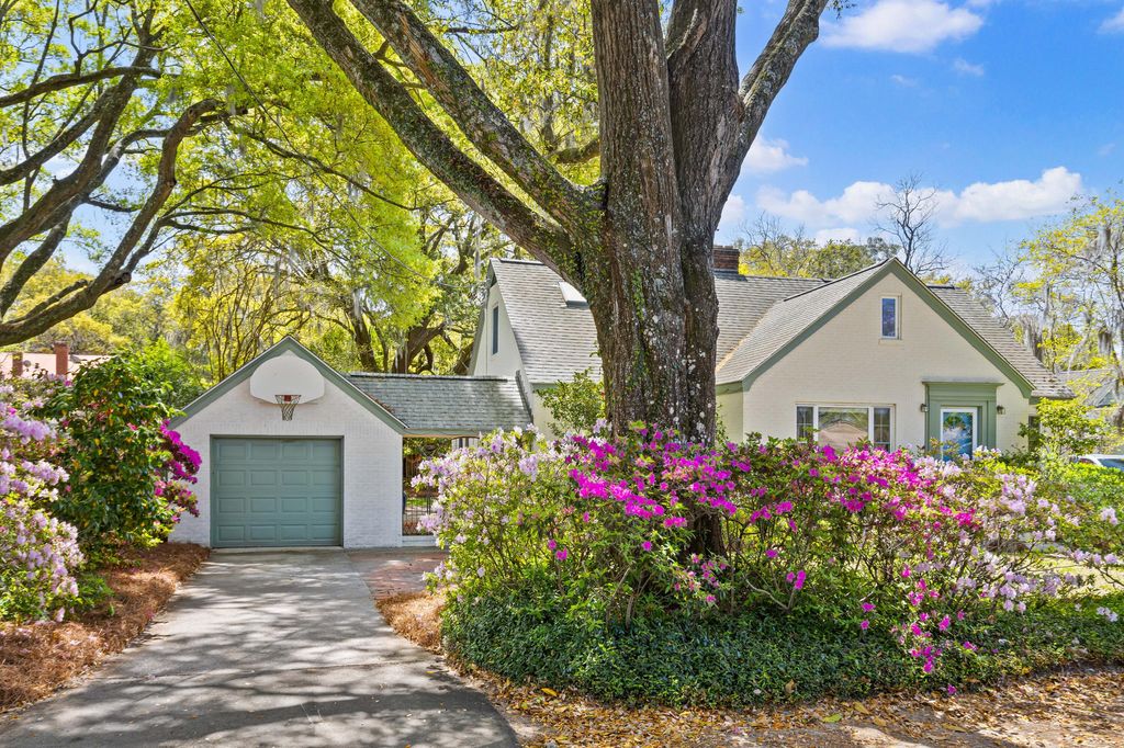 Photo of 2169 Westrivers Road, Charleston, SC 29412 (MLS # 26009984)