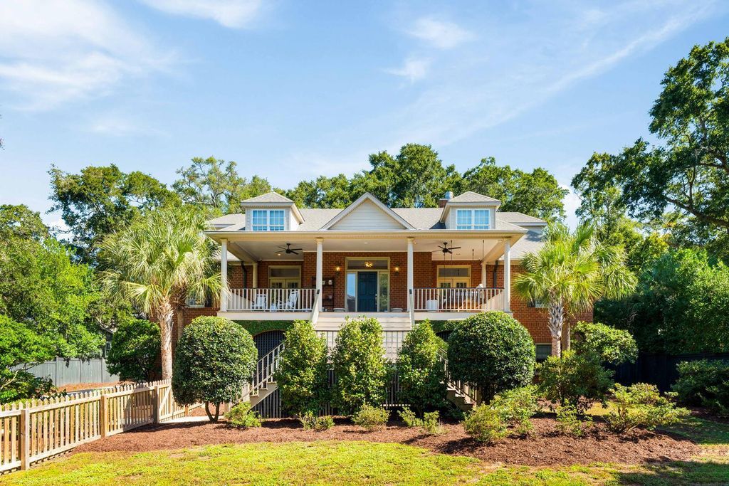 Photo of 520 Whilden Street, Mount Pleasant, SC 29464 (MLS # 25027763)