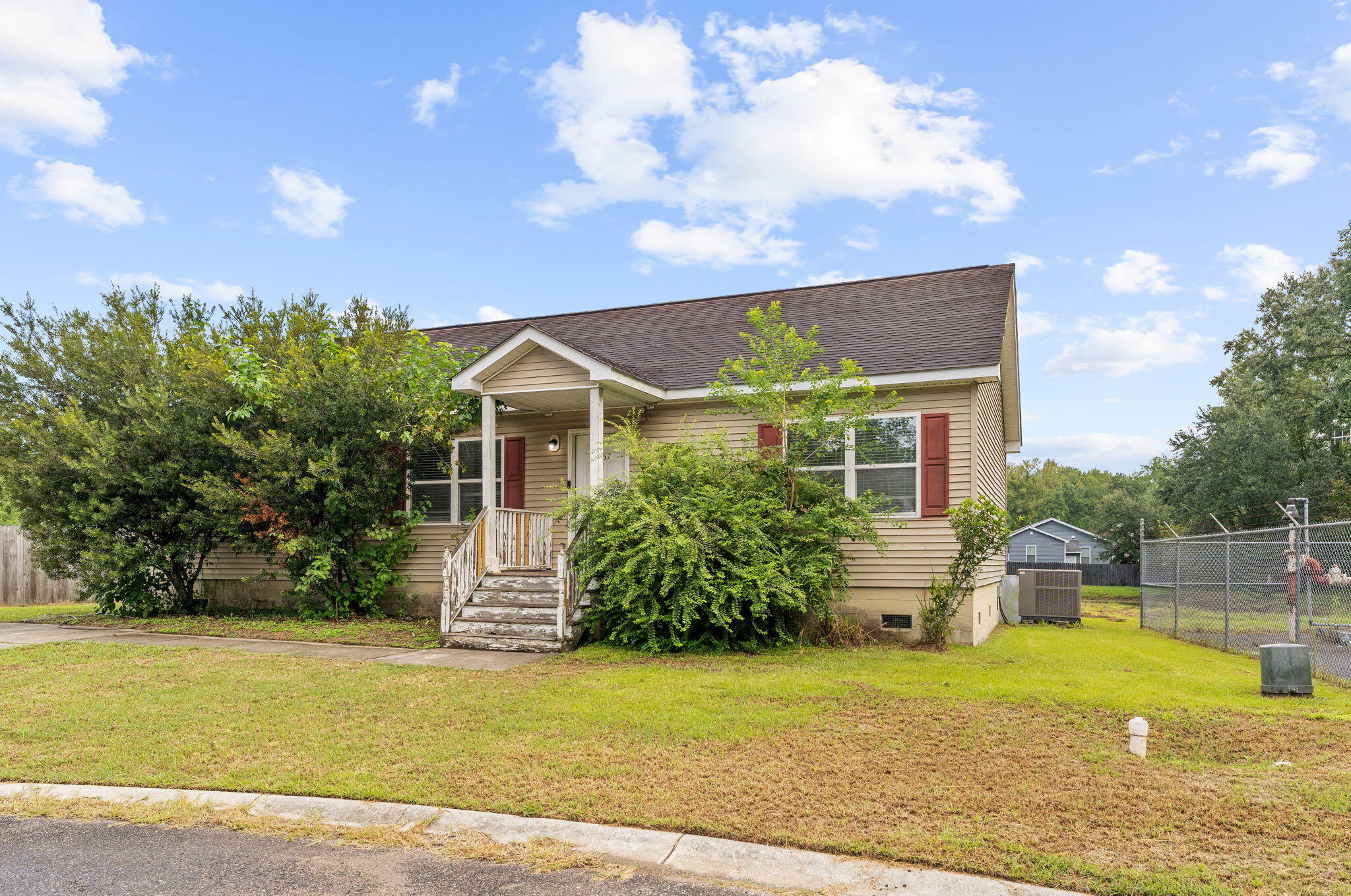 2557 Celestial Court