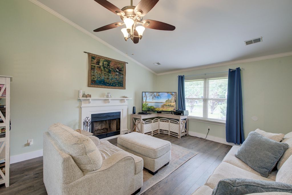 Photo of 101 Coventry Road, Summerville, SC 29486 (MLS # 26013457)