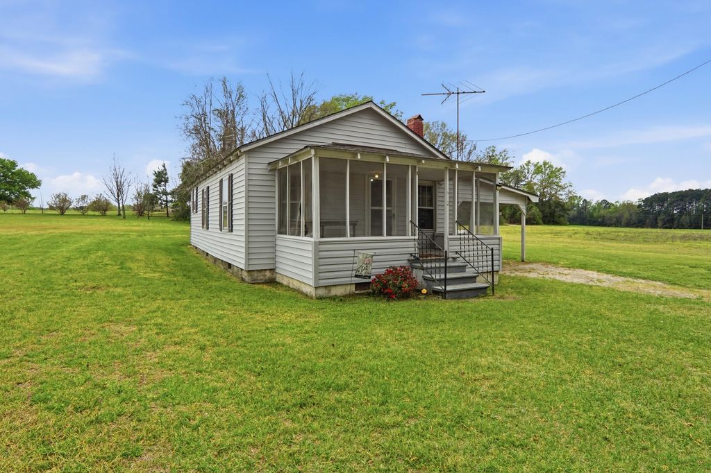 Photo of 1505 7 Mile Road, Harleyville, SC 29448 (MLS # 26008629)