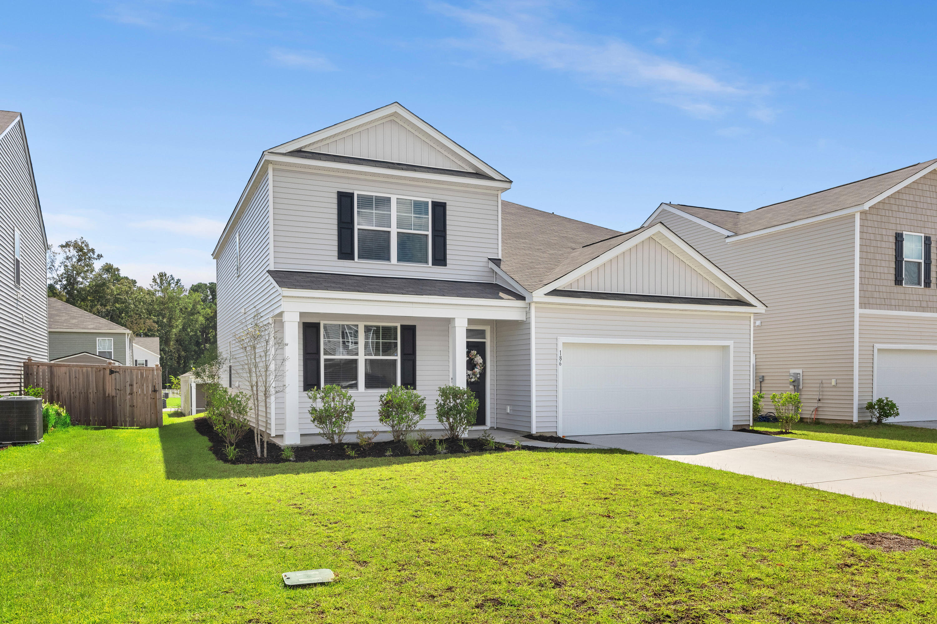 186 Cloverleaf Street