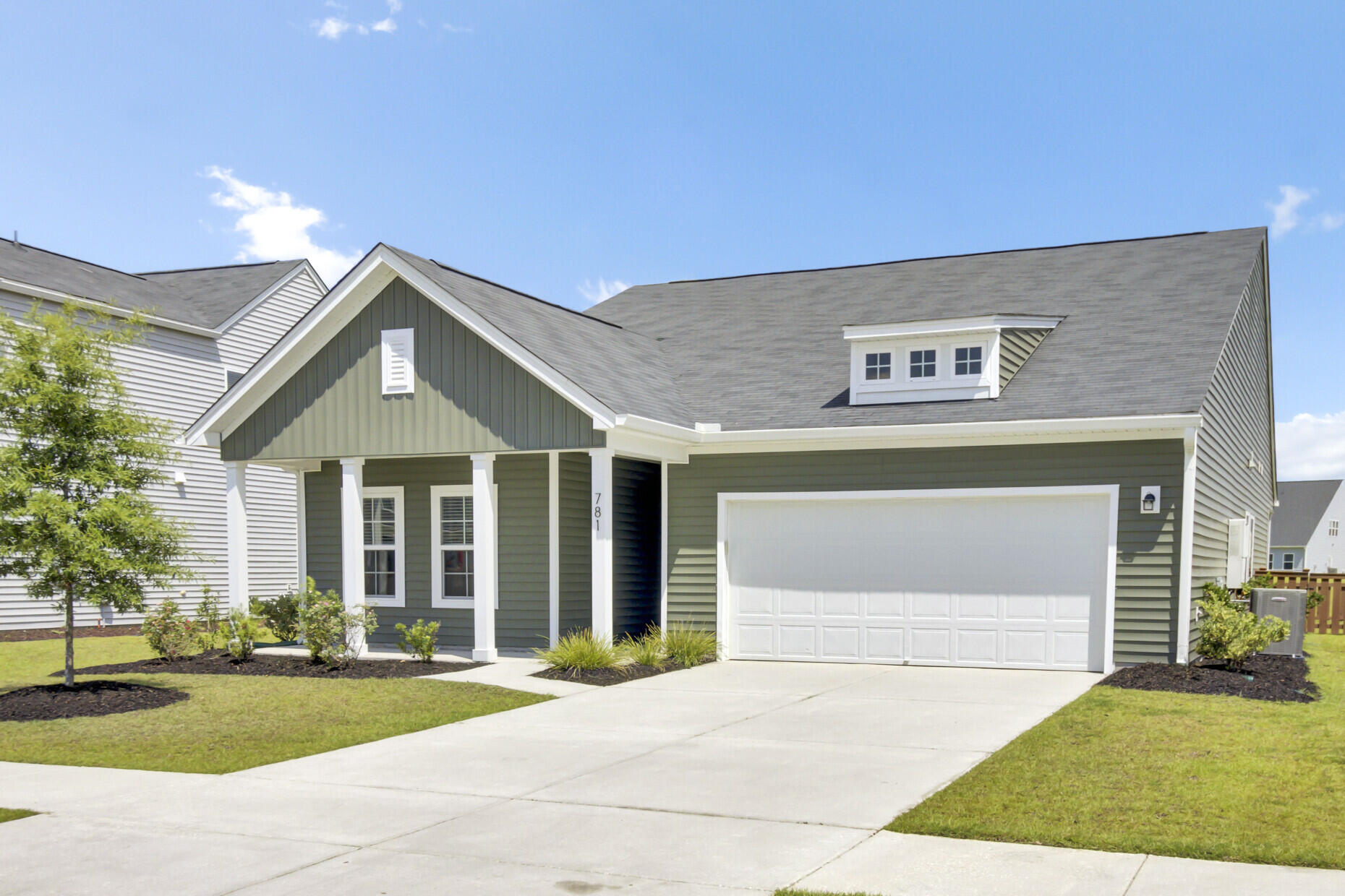781 Sienna Way