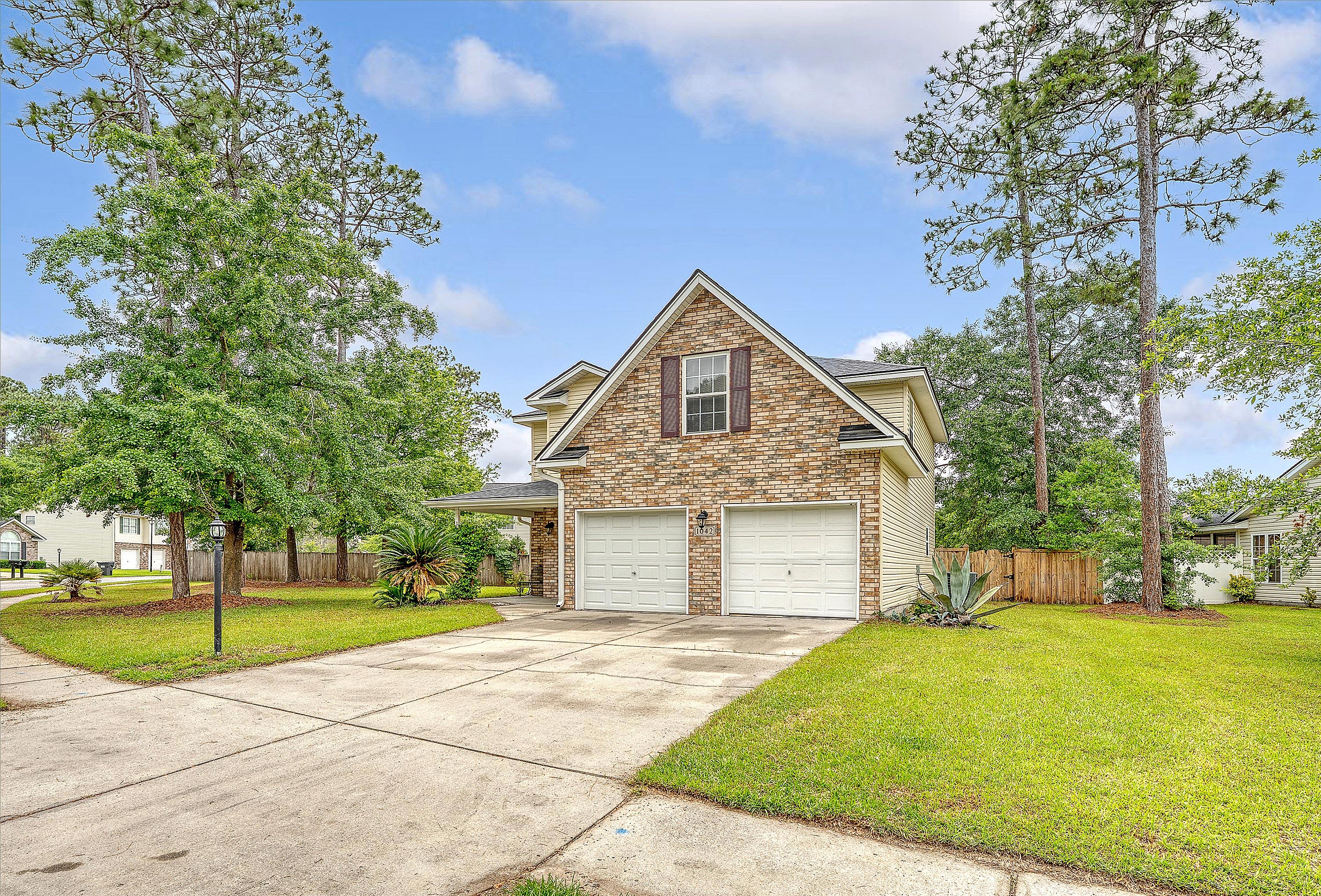 1042 Cobblestone Boulevard