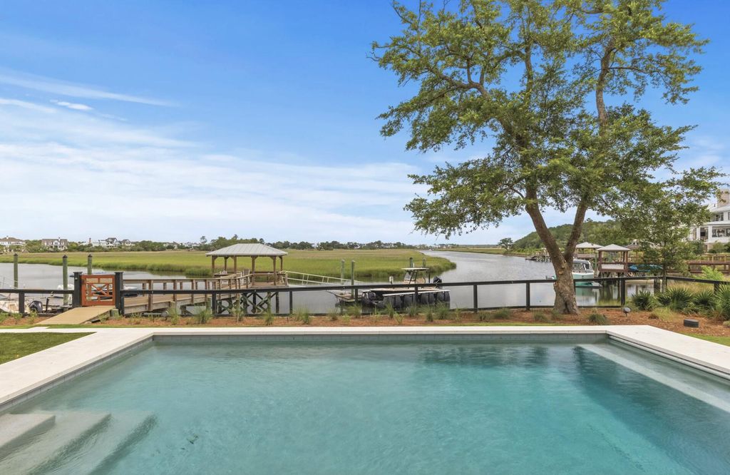 Photo of 332 Bayley Road, Daniel Island, SC 29492 (MLS # 25012684)