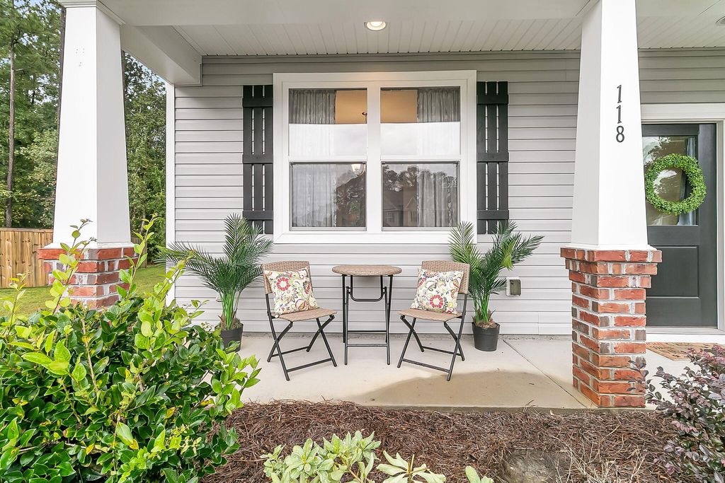 Photo of 118 Spencer Circle, Summerville, SC 29485 (MLS # 25027632)