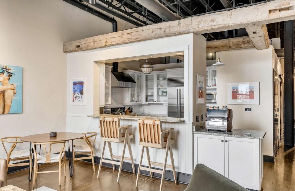 517 King Street Apt 8