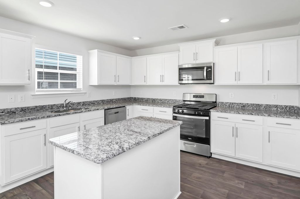 Photo of 114 Kirkwood Court, Orangeburg, SC 29118 (MLS # 26000439)