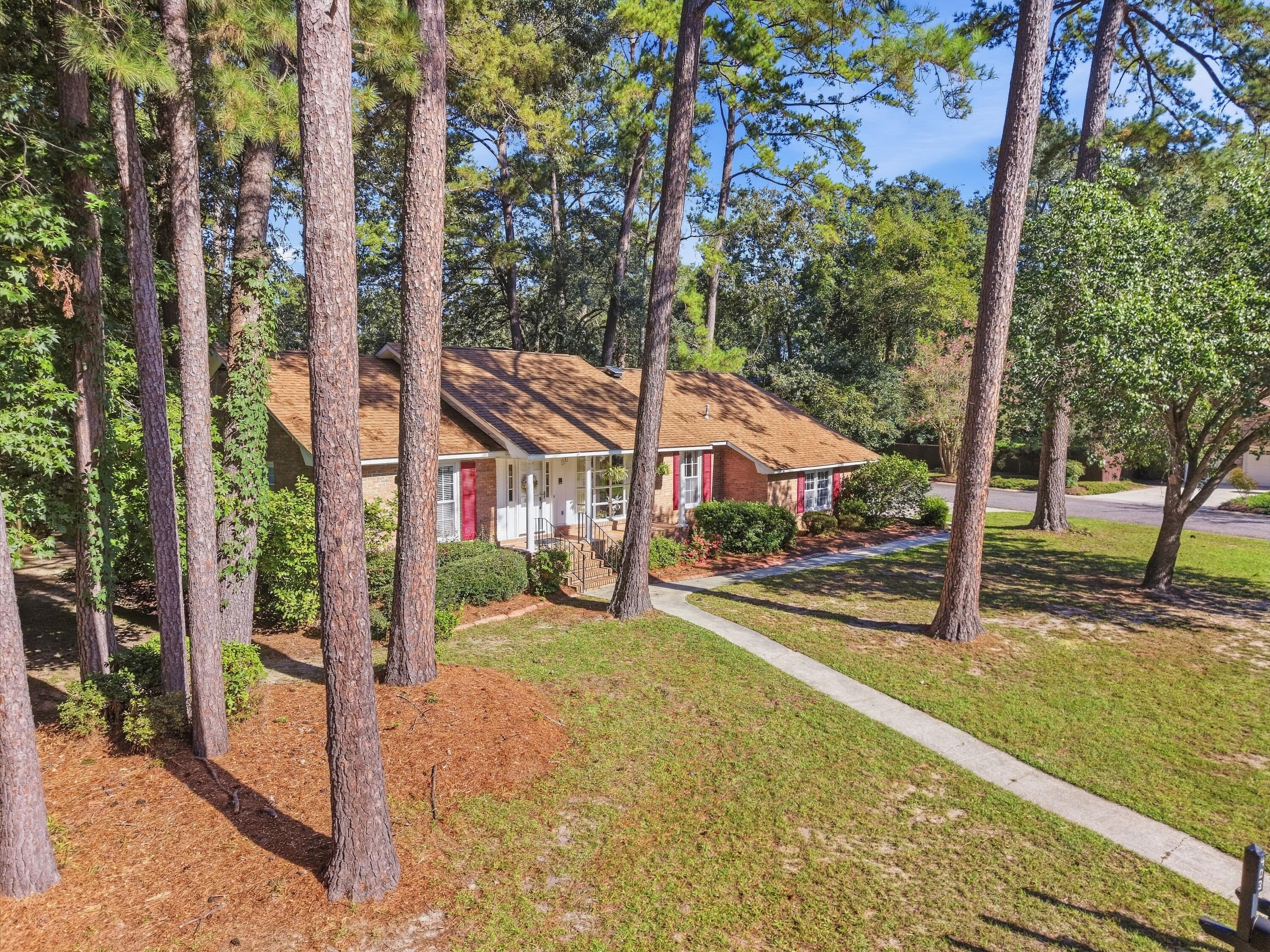 400 Stratford Drive
