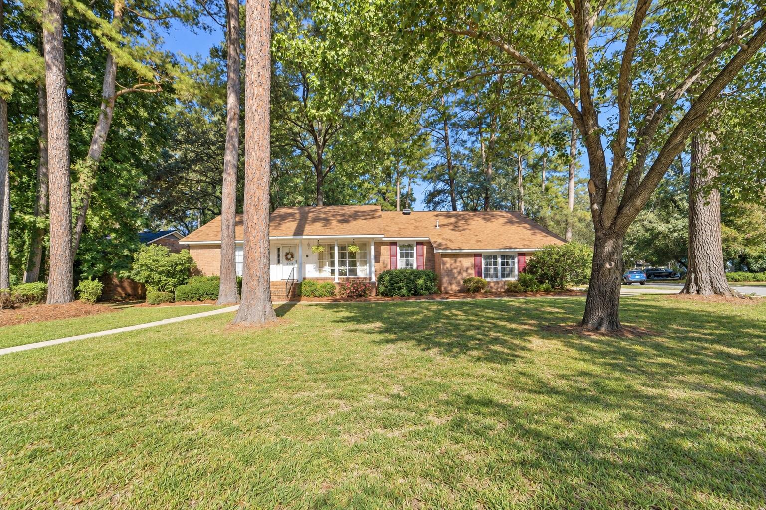 400 Stratford Drive