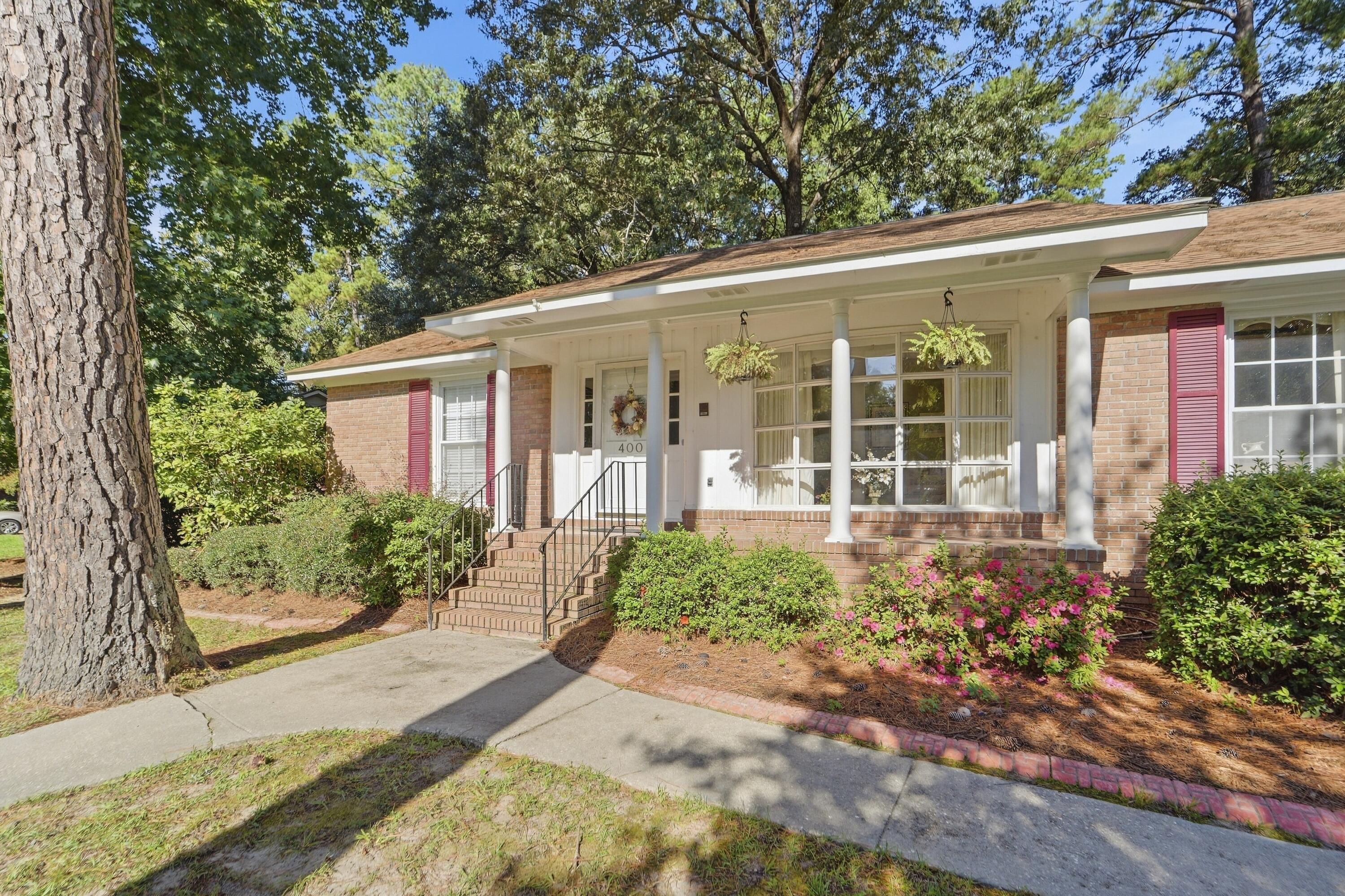 400 Stratford Drive