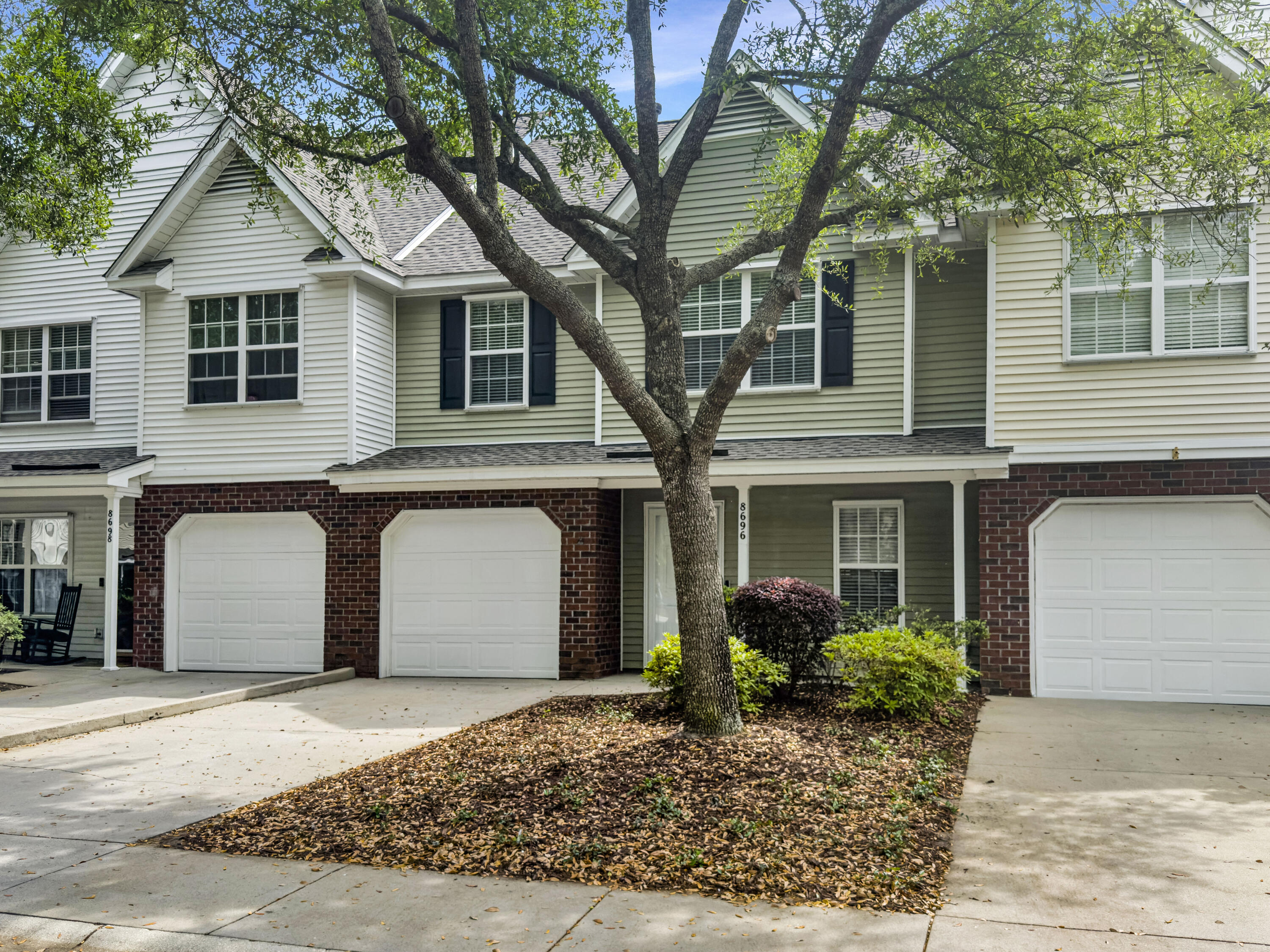 8696 Grassy Oak Trail