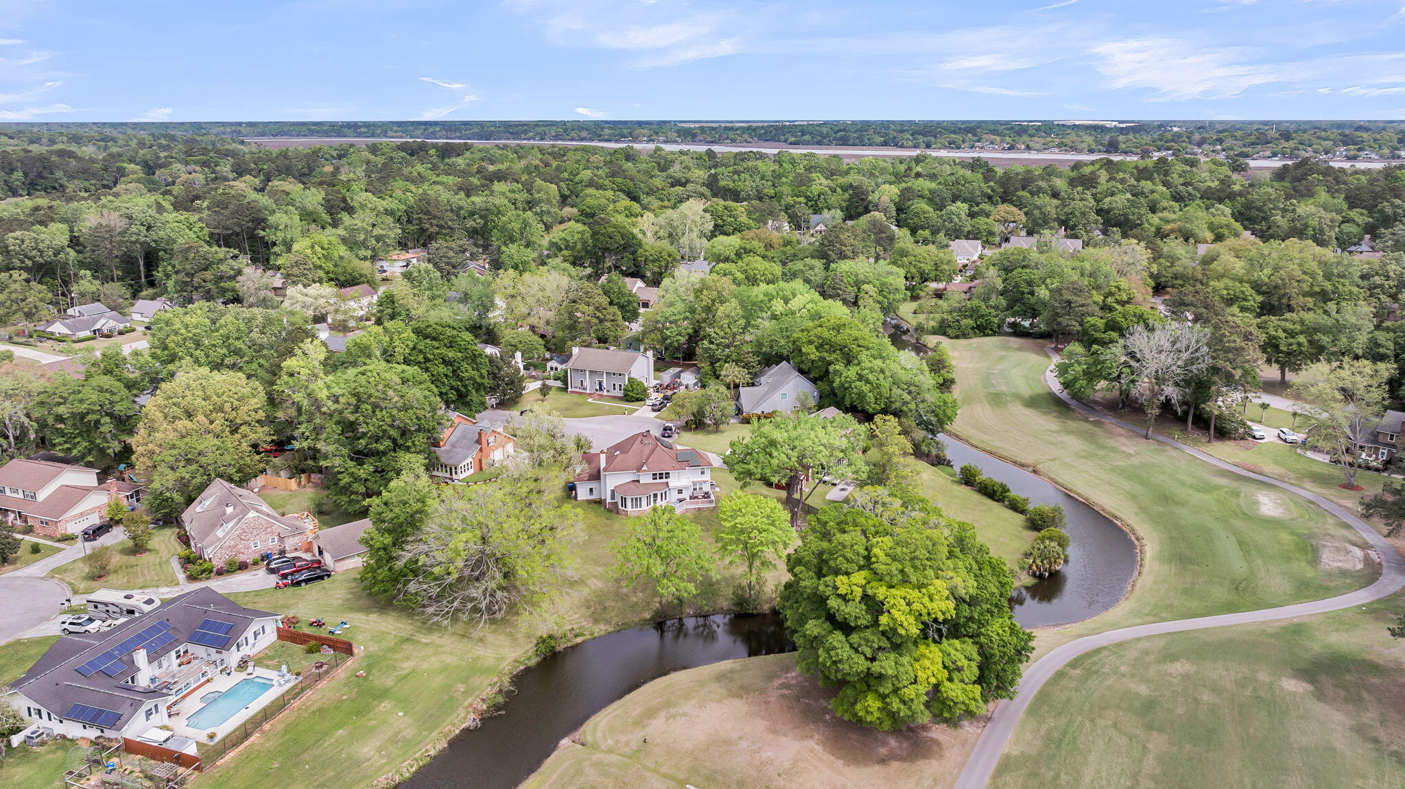 7 Forest Creek Court
