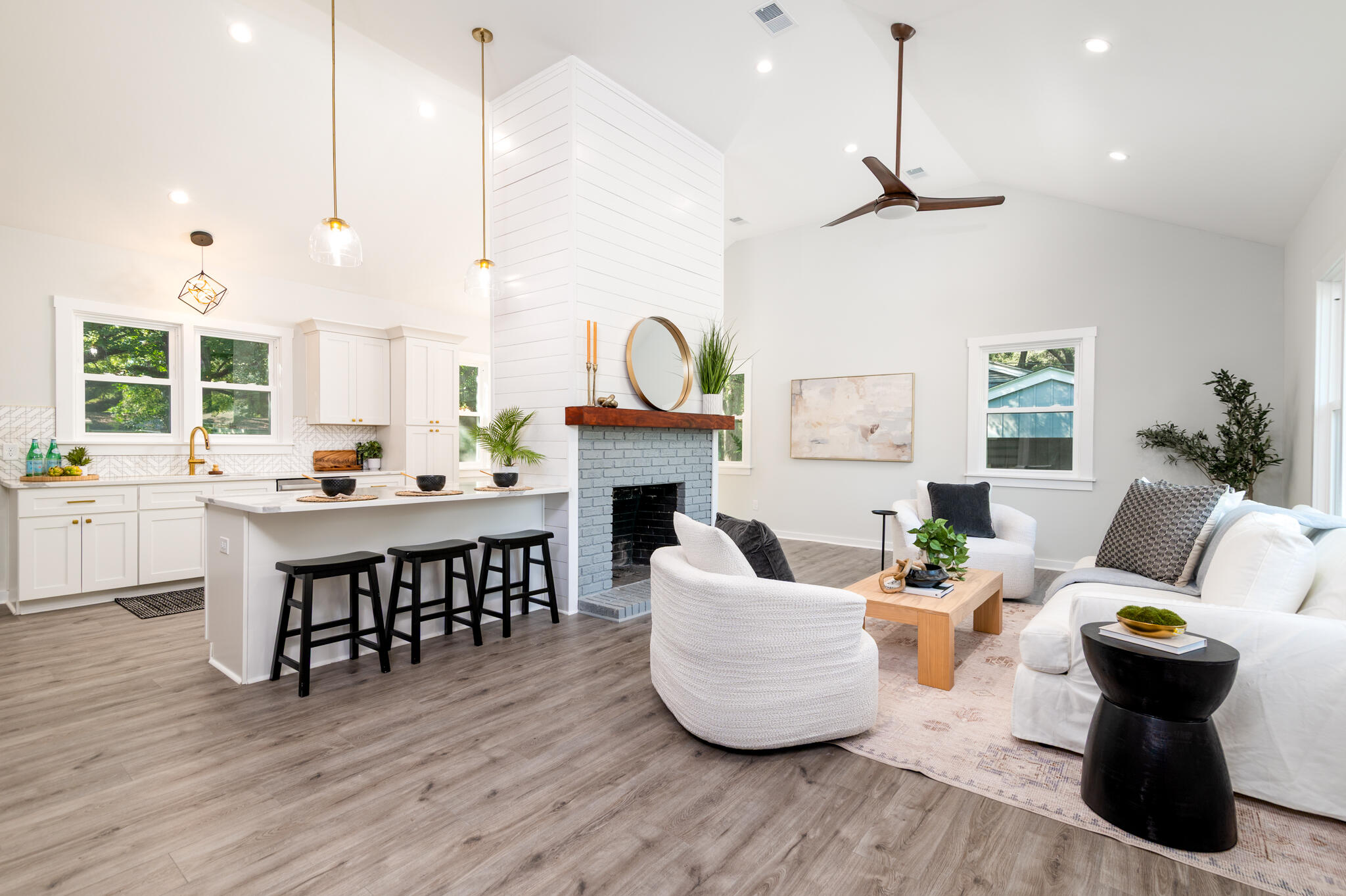 1729 Heritage Park Road