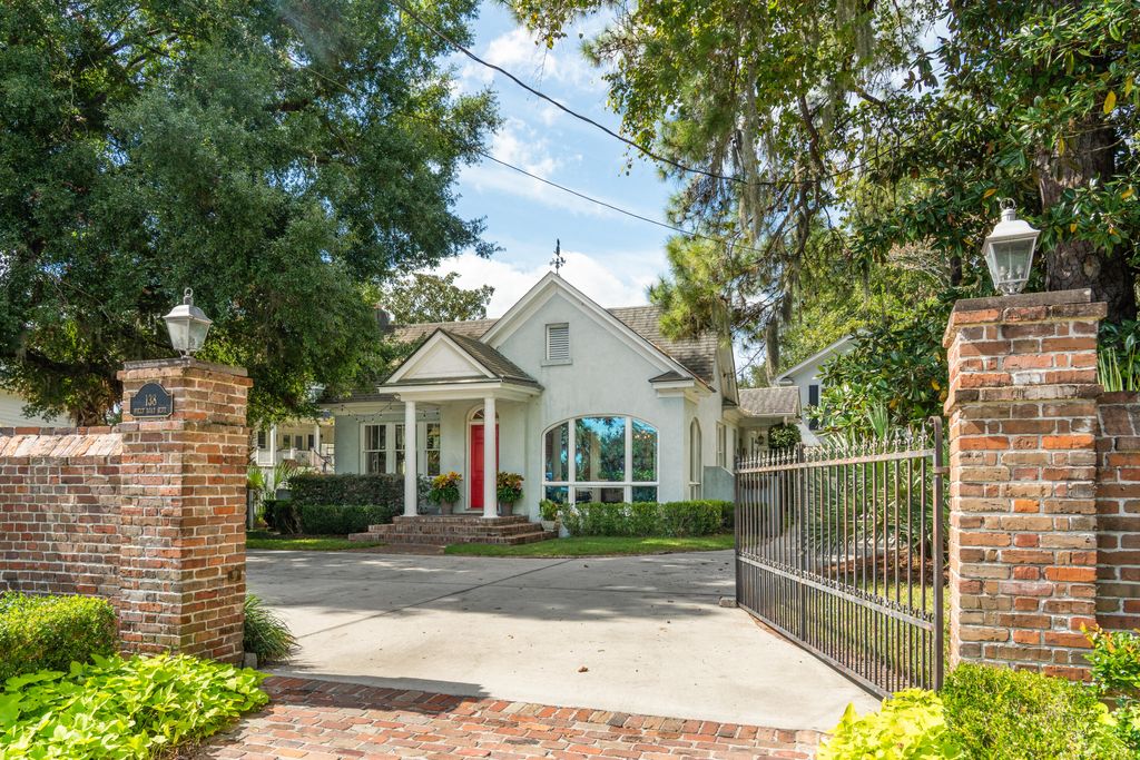 Photo of 138 Folly Road Boulevard, Charleston, SC 29407 (MLS # 25027844)