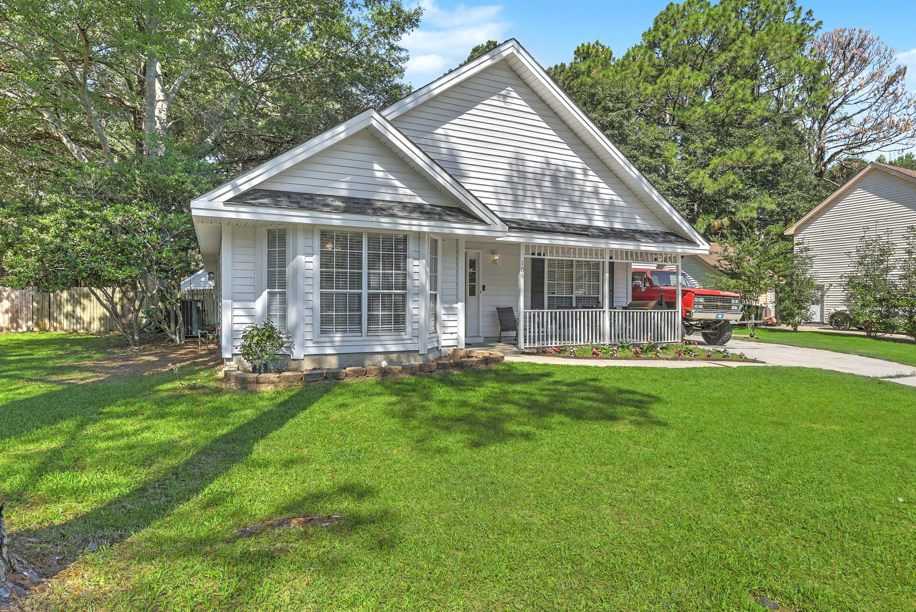 106 Bradd Street