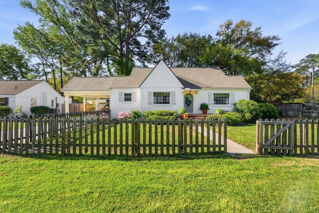 Photo of 1259 Sunset Drive, Charleston, SC 29407 (MLS # 26009269)